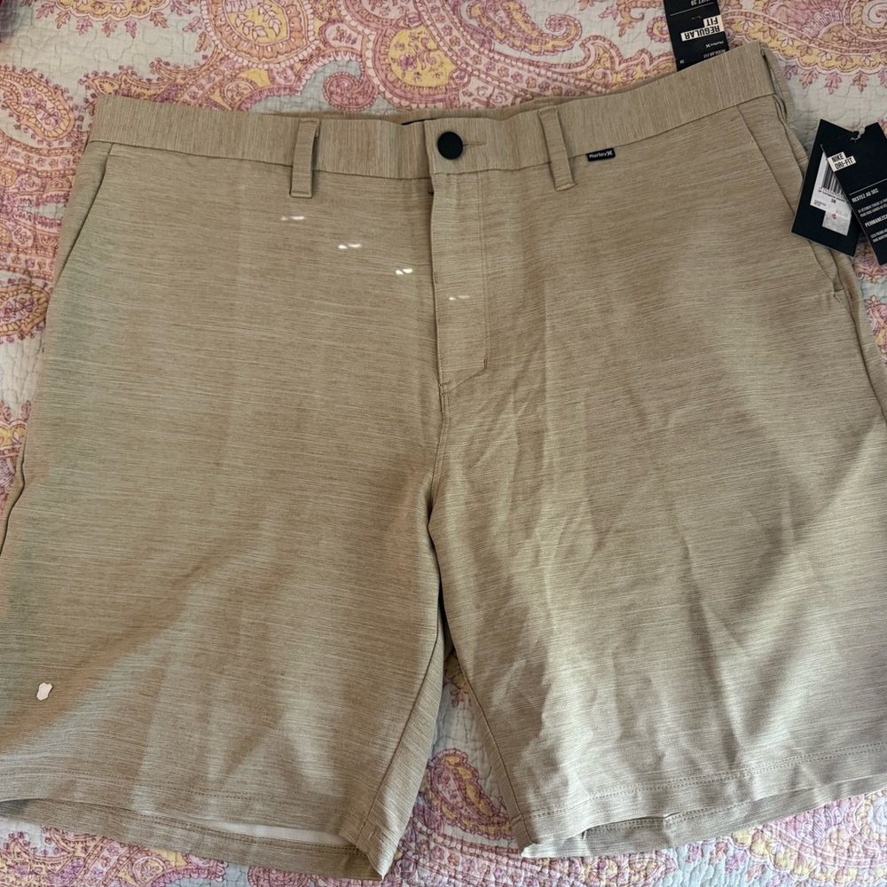 Hurley Nike Dri-Fit Men's Tan Shorts 38
